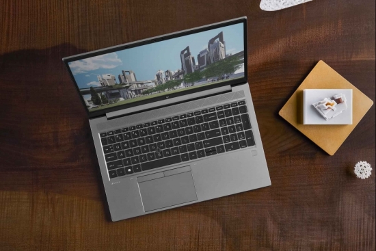 Laptop HP ZBook Firefly 14 G8: "Đắt có xắt ra miếng"?