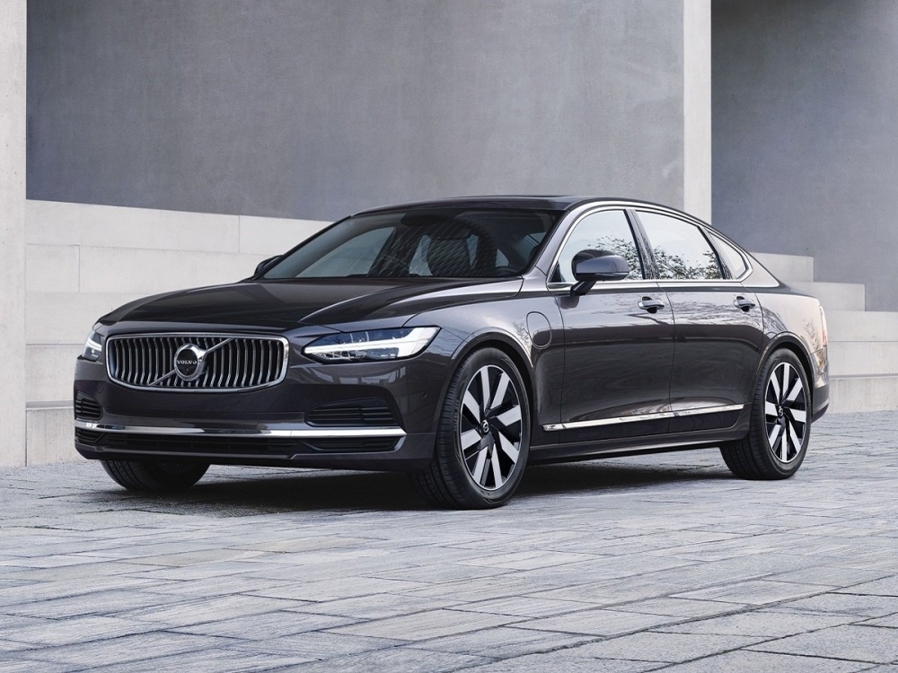 Bảng giá xe Volvo niêm yết và lăn bánh cuối tháng 10/2023: Bản cao nhất lên tới 5,3 tỷ đồng