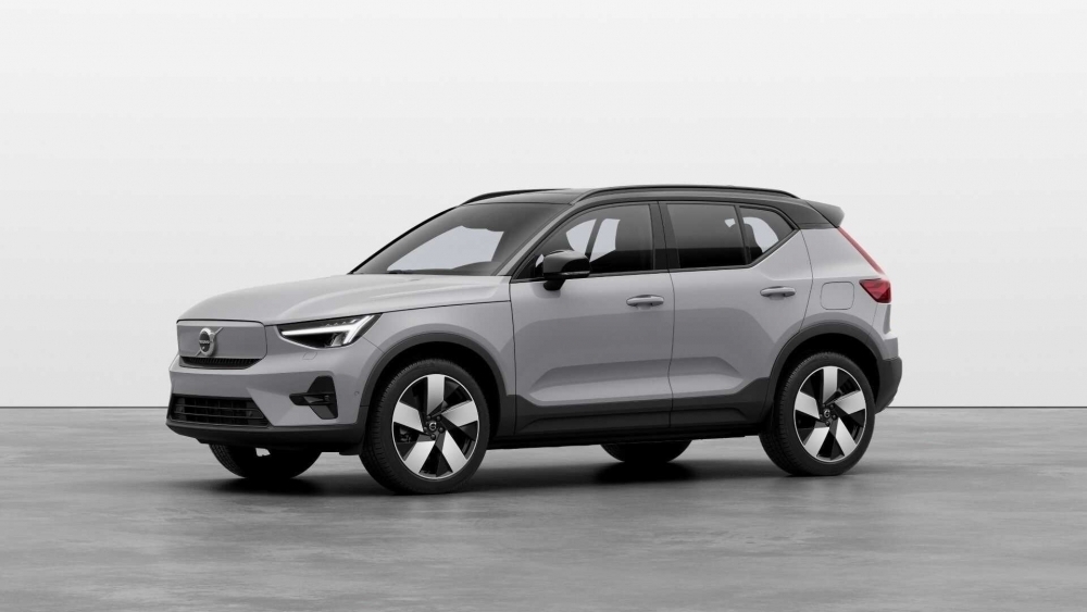 Bảng giá xe Volvo niêm yết và lăn bánh cuối tháng 10/2023: Bản cao nhất lên tới 5,3 tỷ đồng