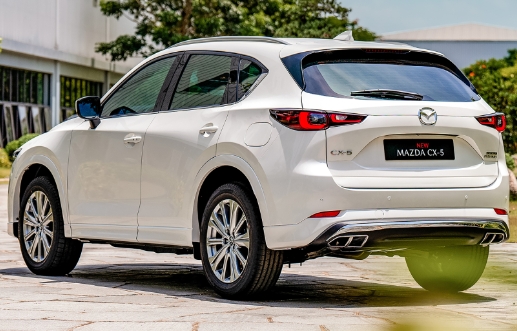 Bảng giá ô tô Mazda CX-5 mới nhất tháng 12/2023: Ưu đãi ngập tràn, thời tới để "múc"