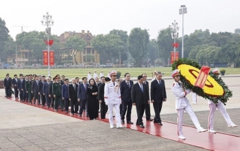 Lãnh đạo Đảng, Nhà nước viếng Chủ tịch Hồ Chí Minh và các Anh hùng liệt sĩ