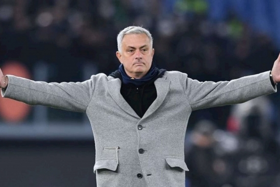 "Người đặc biệt" Jose Mourinho quyết cùng "Người sắt" chinh chiến tại Thổ Nhĩ Kỳ