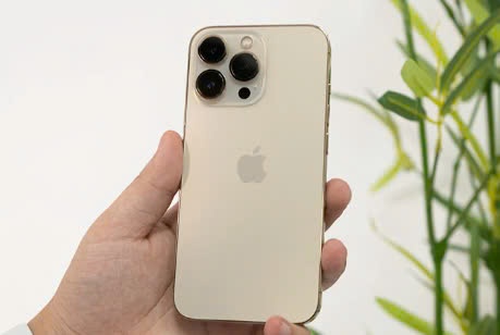 Giảm sốc bất ngờ, giá iPhone 13 Pro giờ đây chỉ bằng smartphone tầm trung