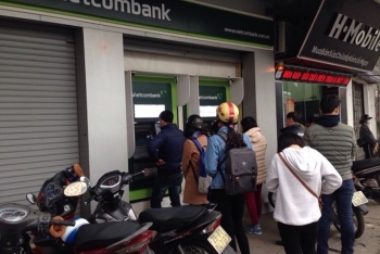 ATM và Internet Banking đua nhau báo lỗi dịp cận Tết