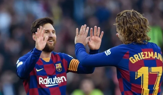 Tin nóng bóng đá trưa 10/9: Griezmann ngày càng thân thiết với Messi