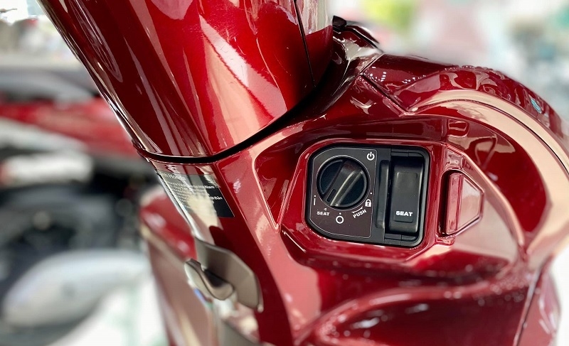 Cập nhật giá xe máy Honda Vision 2022 cuối tháng 6: Đội giá lên 60 triệu đồng, người dùng “ngao ngán”