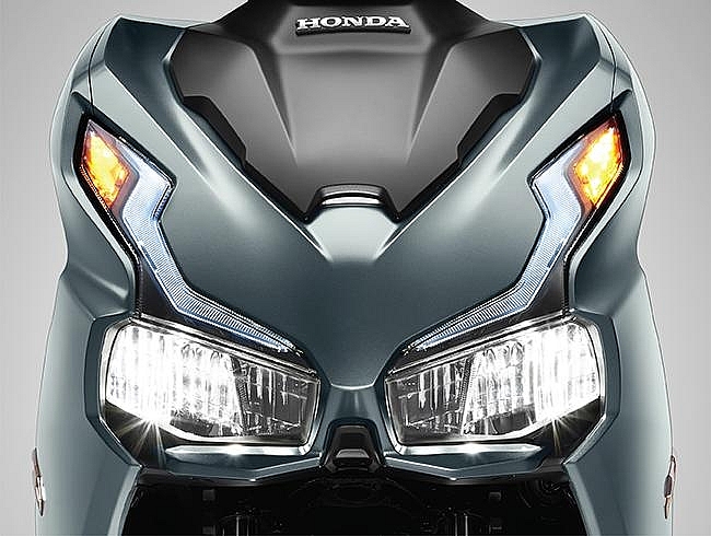 Bảng giá xe máy Honda Air Blade 2022 mới nhất tháng 7/2022 tại đại lý: Tiên phong mãnh lực