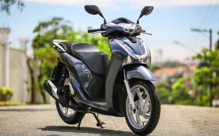 Bảng giá xe máy tay ga Honda mới nhất tháng 7/2022: Chạy đua tăng giá