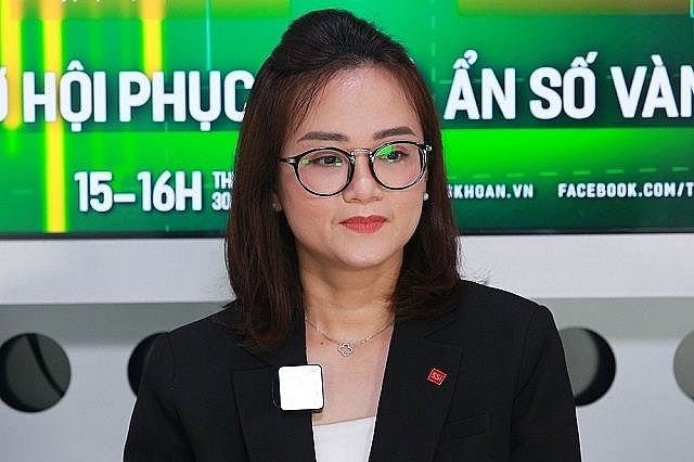 Bà Hoàng Việt Phương, Giám đốc Trung tâm Phân tích và tư vấn đầu tư CTCP Chứng khoán SSI
