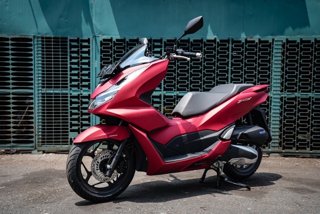 Bảng giá xe máy Honda PCX 2022 mới nhất ngày 4/7: "Loạn giá"