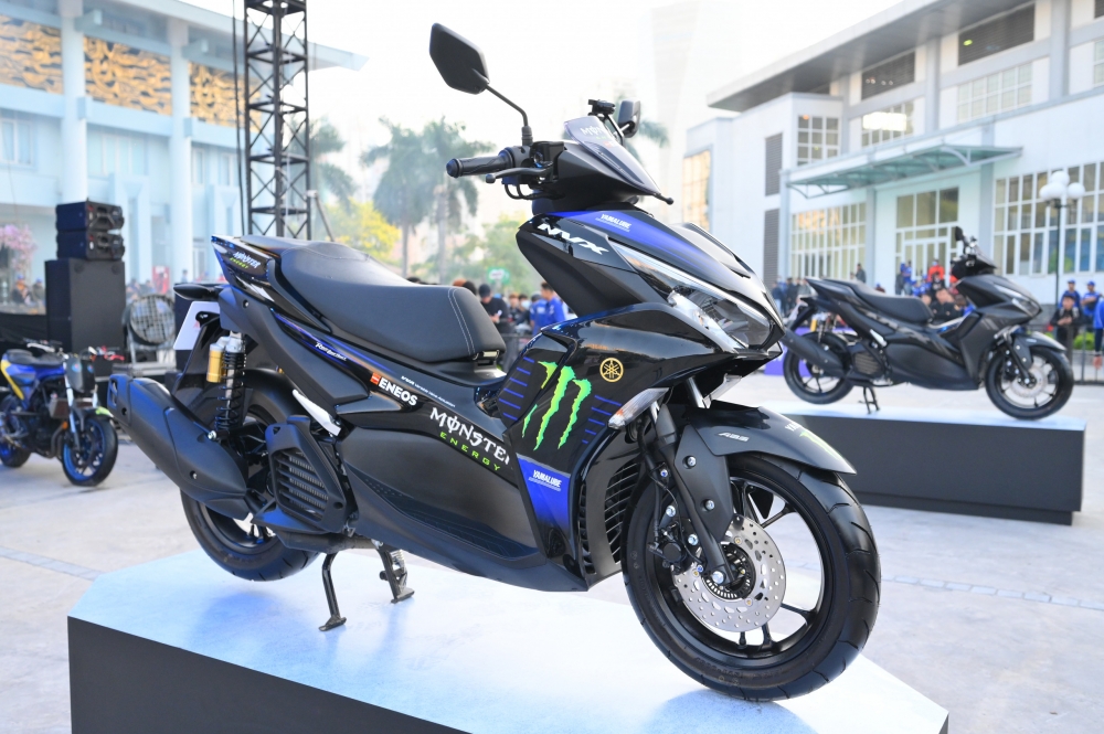 Độ xe máy Yamaha NVX 155 2022 với loạt phụ tùng cực chất