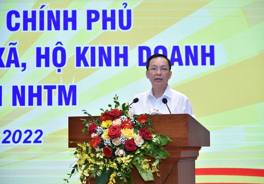 Phó Thống đốc thường trực Đào Minh Tú phát biểu tại Hội nghị trực tuyến Triển khai Nghị định 31 của Chính phủ về hỗ trợ doanh nghiệp, hợp tác xã, hộ kinh doanh, 2% lãi suất khi vay vốn Ngân hàng thương mại.