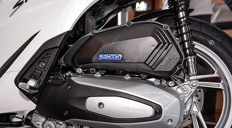 Xe máy Honda SH 2022:  “Người khổng lồ thức giấc”