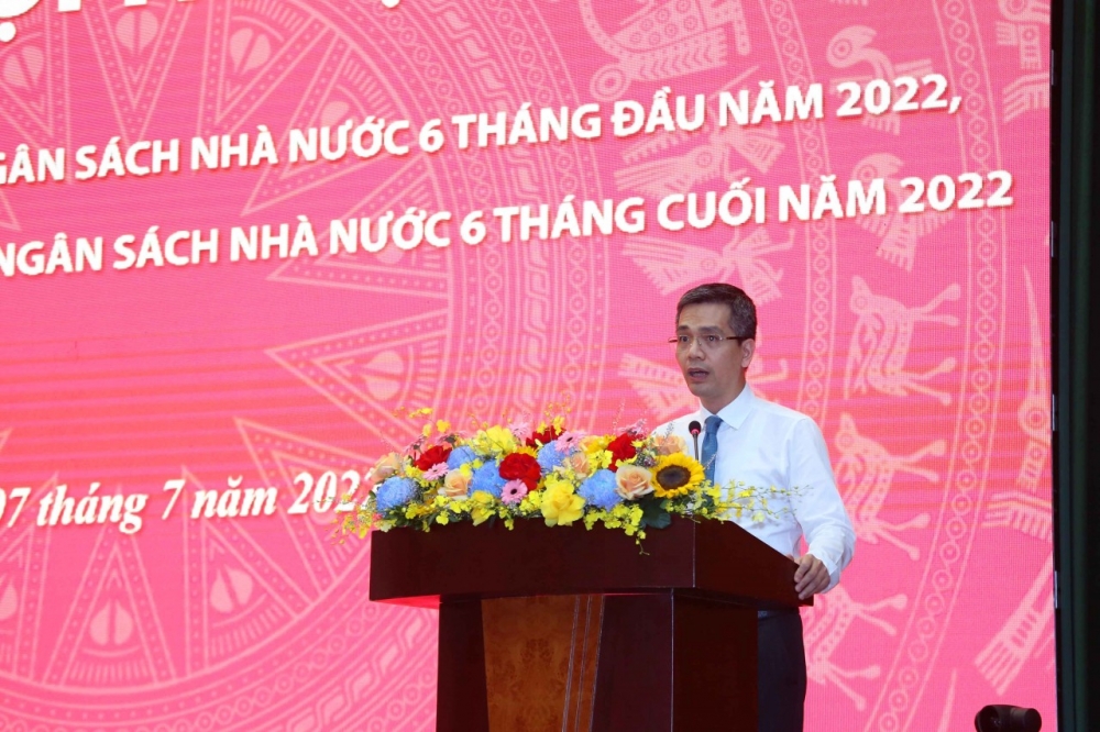 Thứ trưởng Bộ Tài chính Võ Thành Hưng phát biểu khai mạc Hội nghị sơ kết công tác tài chính - NSNN 6 tháng đầu năm 2022 - Ảnh: Bộ Tài chính