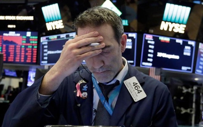 Chứng khoán Mỹ quay đầu đi xuống, Dow Jones mất gần 200 điểm