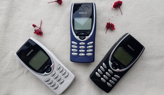 Nokia 8210: Điện thoại "cục gạch" mới ra mắt có gì "hot"?