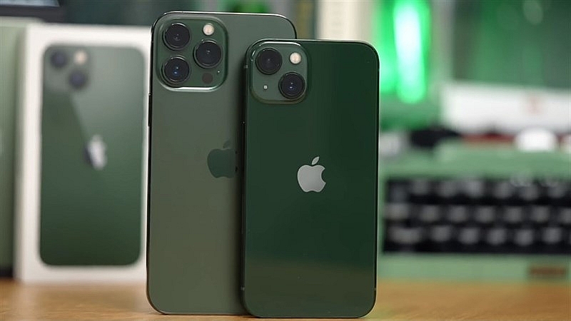 Nên mua iPhone 12 Pro đang giảm giá hay chọn iPhone 13?
