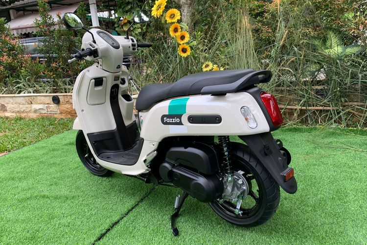 Xe máy Yamaha Fazzio Hybrid-Connected: “Hạt đậu nhỏ” của thế  hệ GEN Z