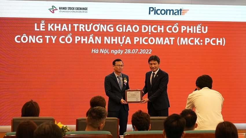 Cổ phiếu PCH (Nhựa Picomat) “bay cao” trong phiên chào sàn HNX