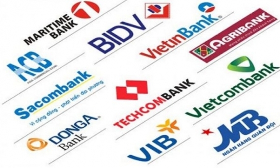Hé lộ lợi nhuận các ngân hàng 6 tháng đầu năm: Vietcombank lấy lại ngôi quán quân