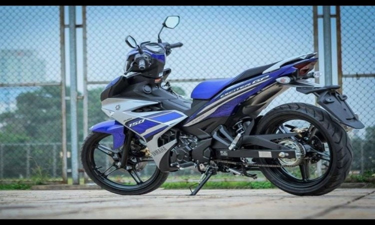Giá xe máy 'chiến thần xa lộ' Yamaha Exciter 150 mới nhất tháng 8/2022: Giảm mạnh kèm nhiều ưu đãi