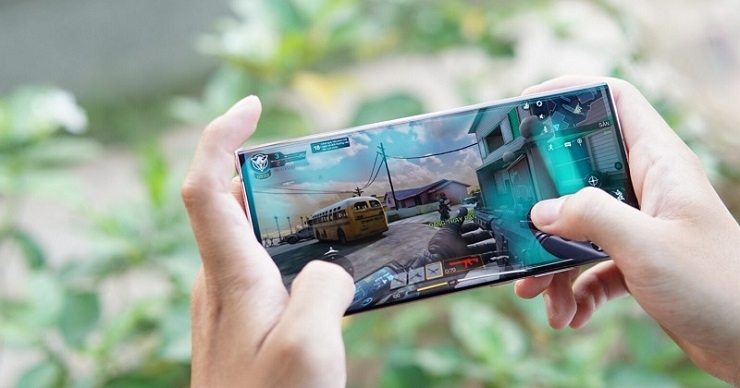 Bảng giá điện thoại Samsung mới nhất tháng 8/2022: iPhone đối mặt kịch bản 