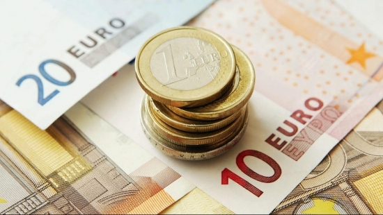 Tỷ giá euro hôm nay 3/8/2022: “Lao dốc” hàng loạt tại ngân hàng và chợ đen