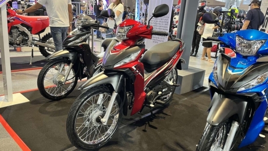 Bảng giá xe máy Honda Wave RSX 2022 mới nhất ngày 7/8: Giá cực ngon, Wave Alpha “nóng mắt”