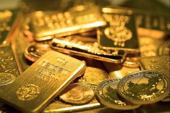 Vàng trong nước đồng loạt giảm phiên giao dịch cuối tuần