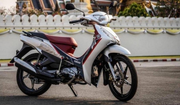 [Ngán ngẩm] Xe máy Yamaha Jupiter Finn vừa về Việt Nam, đại lý đã 