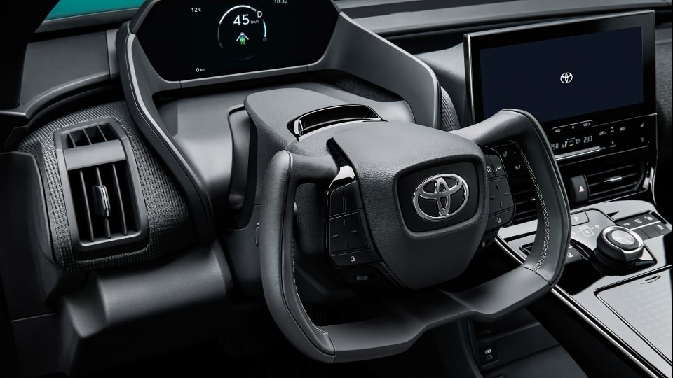 Toyota bZ4X: Chiếc xe điện bị triệu hồi liệu có thực sự an toàn?