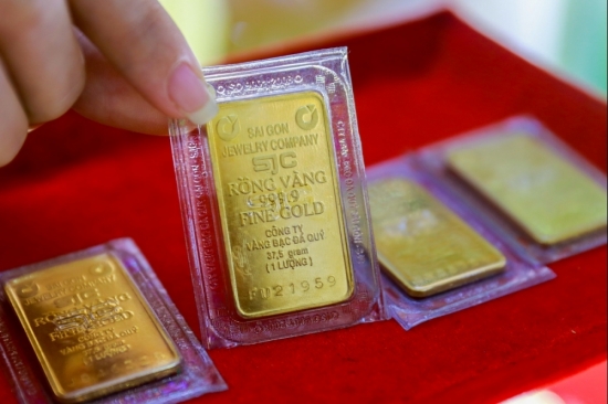 Giá vàng hôm nay 11/8/2022: USD rời xa đỉnh, vàng "bay cao" nhờ lạm phát