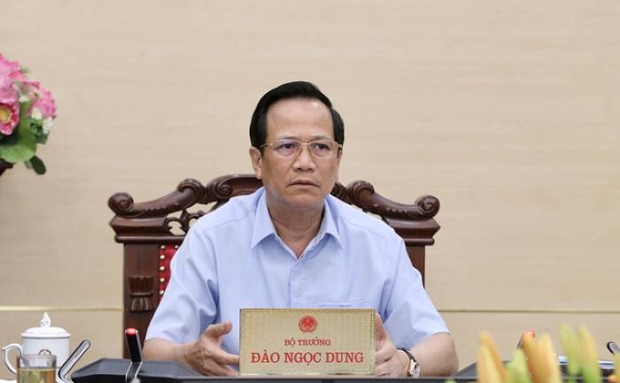 Bộ trưởng Đào Ngọc Dung: Khi nhận hồ sơ, trong 2 ngày phải thẩm định, sau 2 ngày phải giải ngân hỗ trợ cho người lao động - Ảnh: VGP