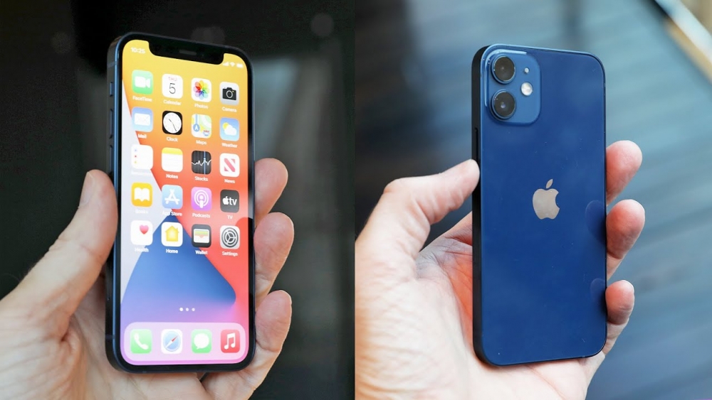 2 mẫu điện thoại iPhone dáng nhỏ, giá cũng 