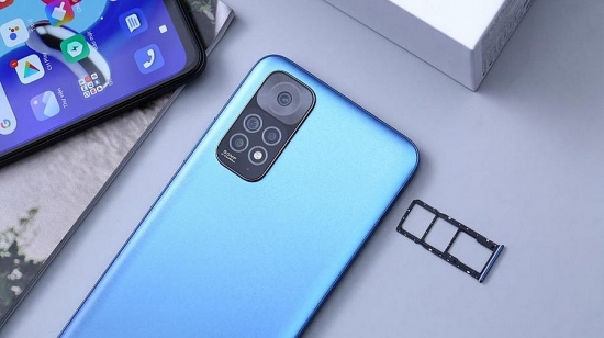 Điện thoại đậm chất nhà Xiaomi: Cấu hình mạnh, pin khỏe, cụm camera “xịn sò” chỉ hơn 2 triệu