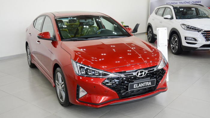 Bảng giá lăn bánh ô tô Hyundai Elantra giữa tháng 8/2022: Giá quá đẹp, Kia K3 “chào thua”