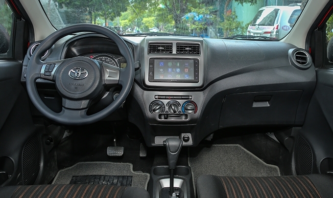 KIA Morning sửng sốt vì giá bán của mẫu hatchback hạng A nhà Toyota