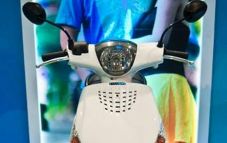 Lộ diện xe máy tay ga “đẹp - độc - lạ”  hơn 30 triệu: Dân tình “quay xe” với Honda Vision