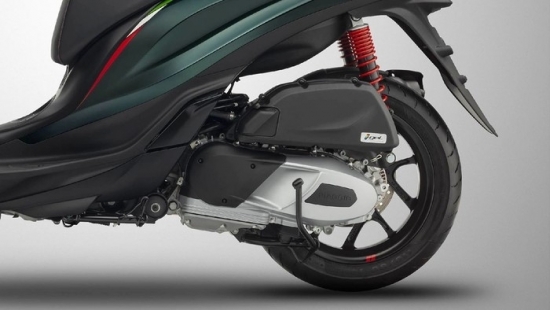 Mẫu xe máy tay ga hạng sang lấy công nghệ "thách thức" Honda SH Việt: Liệu có làm nên kỳ tích?