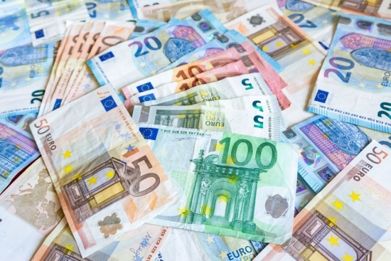 Tỷ giá euro hôm nay 27/8/2022: Tăng – giảm không đồng nhất