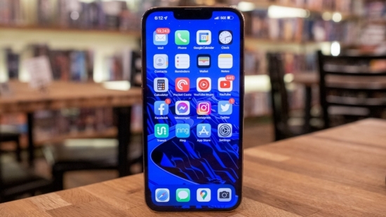 Giá iPhone 13 Pro "đập hộp" lại tiếp tục sale: Sắp "tạm biệt" phân khúc cao cấp?