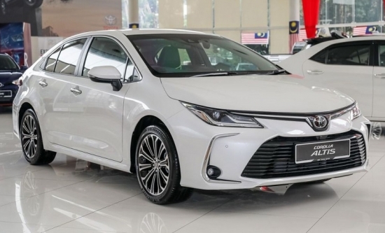 Bảng giá Toyota Corolla Altis mới nhất giữa tháng 9/2022: Thiết kế mới, giá hấp dẫn