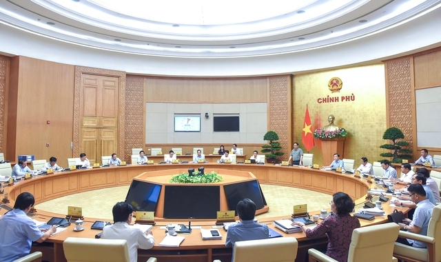 Thủ tướng Phạm Minh Chính chỉ đạo tại phiên họp. (Ảnh: VGP)