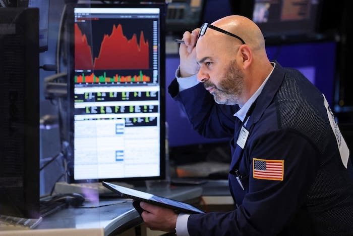 Chứng khoán Mỹ “lao dốc” tuần thứ hai liên tiếp, Dow Jones mất gần 500 điểm