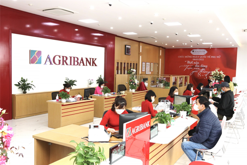 Lãi suất tại Agribank, Vietcombank, VietinBank đồng loạt tăng mạnh