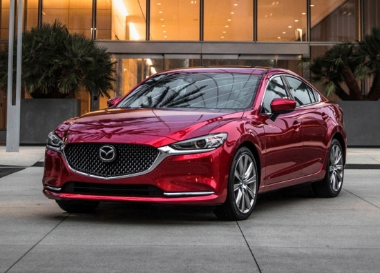Bảng giá xe ô tô Mazda 6 mới nhất cuối tháng 9/2022: Ưu đãi "khủng", "khiêu chiến" Toyota Camry và Kia K5?
