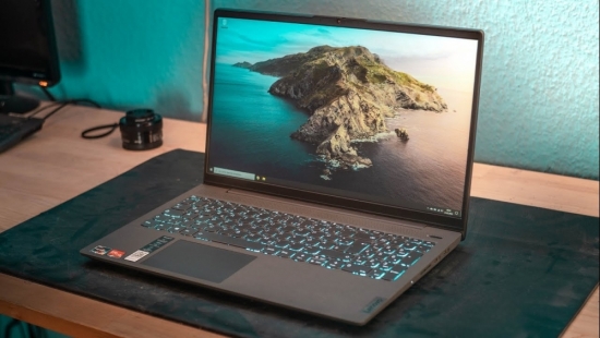 Laptop Lenovo IdeaPad: Chiếc máy tính nhỏ gọn và cực kỳ tiện lợi
