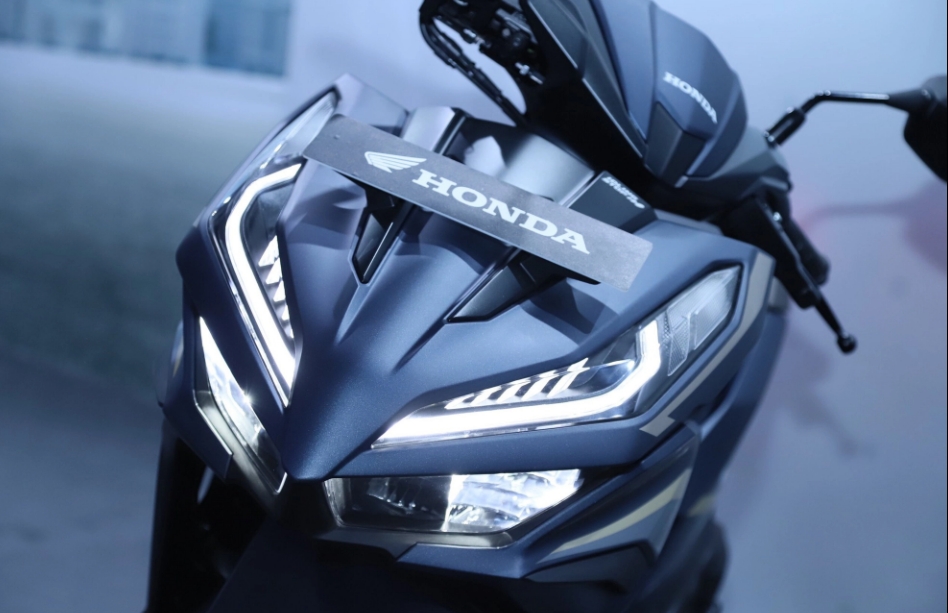 Xe máy Honda Vario 125 2023 bổ sung thêm phiên bản mới: Diện mạo miễn bàn, giá miễn chê