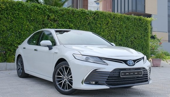 Top 5 mẫu xe hybrid tiết kiệm xăng nhất hiện nay: Toyota "thống trị"