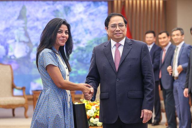Thủ tướng Phạm Minh Chính tiếp bà Era Dabla-Norris, Trưởng đoàn giám sát của Quỹ Tiền tệ quốc tế (IMF). (Ảnh: VGP).
